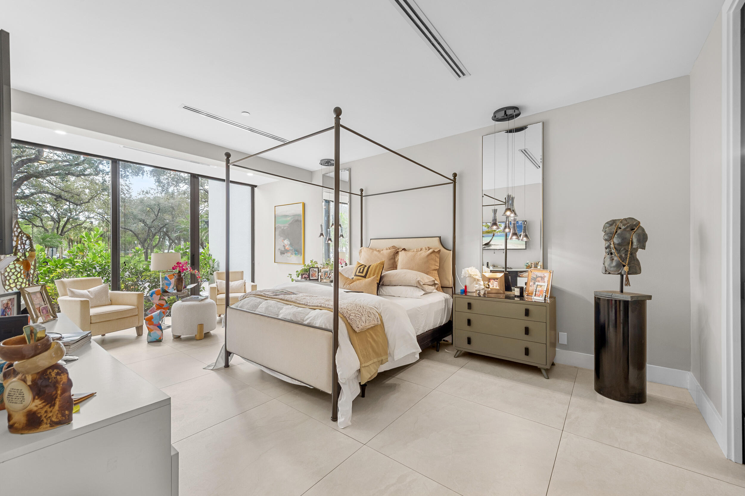 7819 Lakeside Boulevard 814