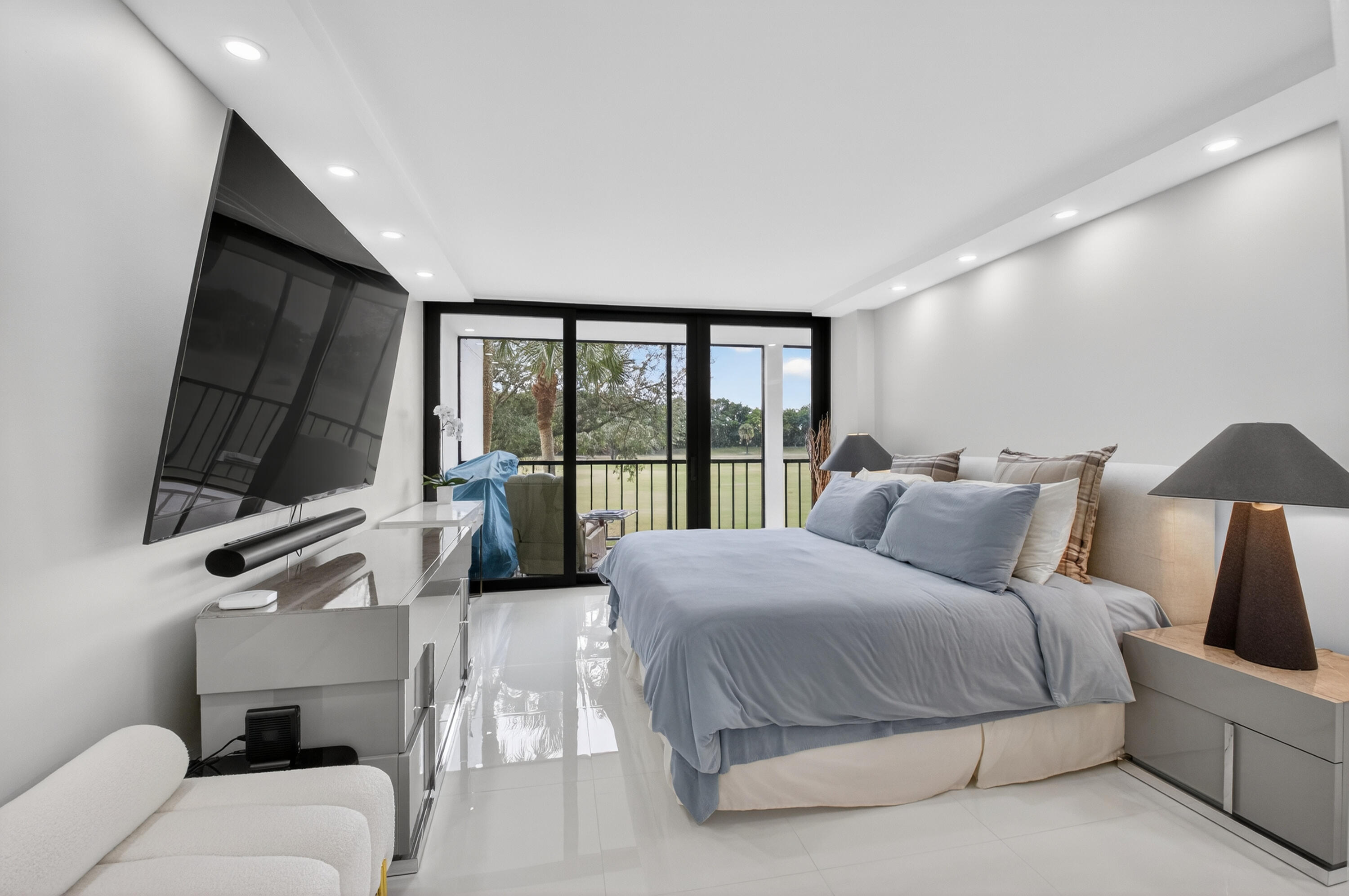7835 Lakeside Boulevard 925