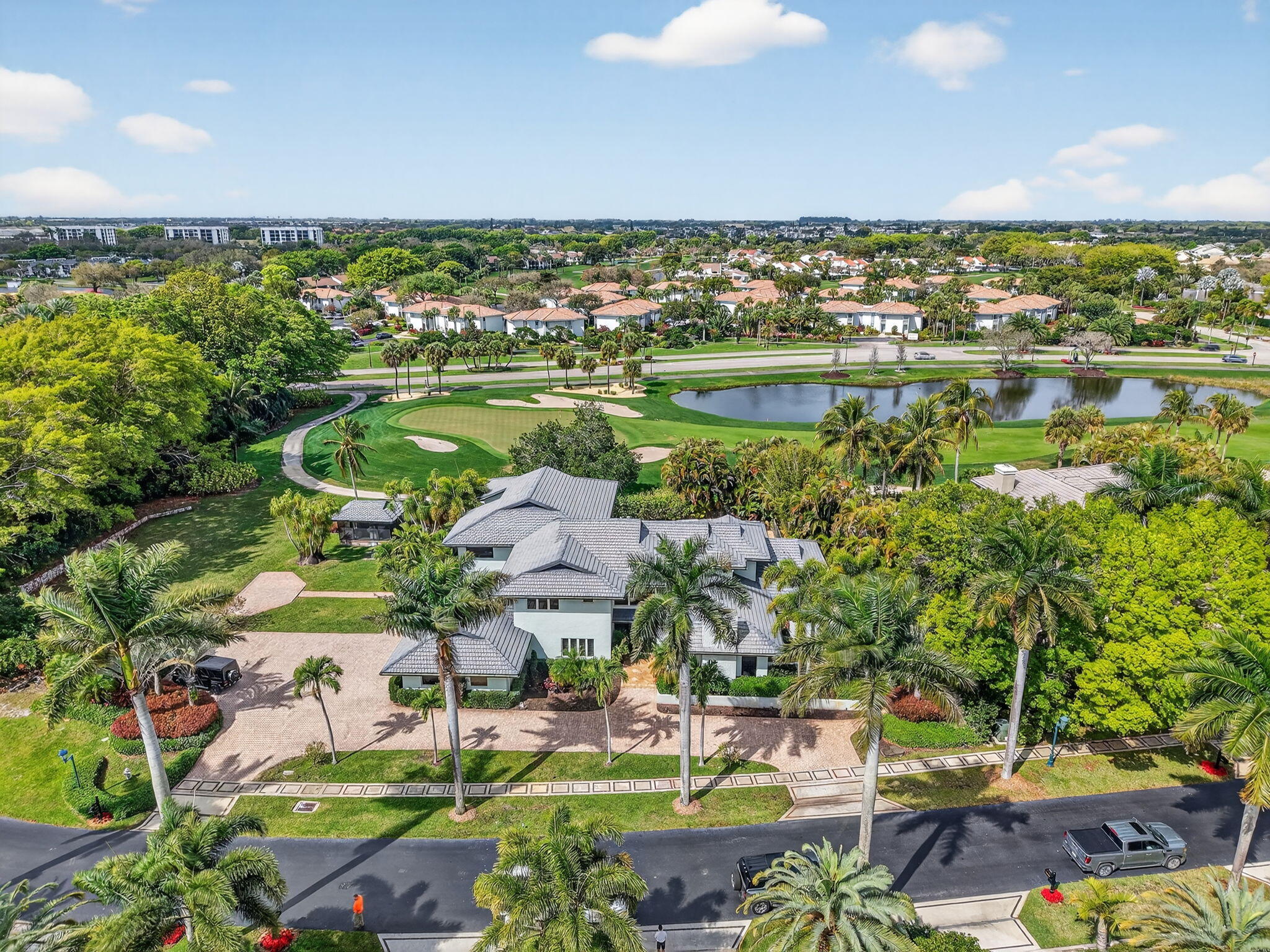 19787 Oakbrook Circle