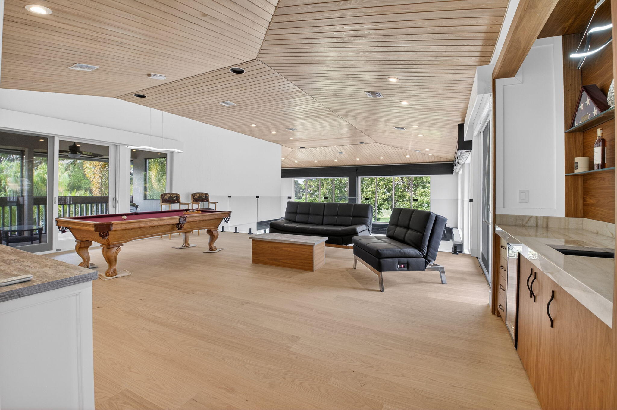 19787 Oakbrook Circle