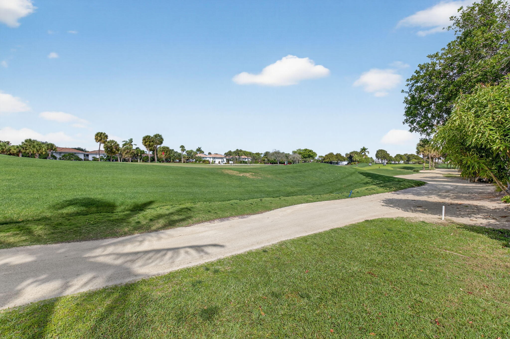 19787 Oakbrook Circle