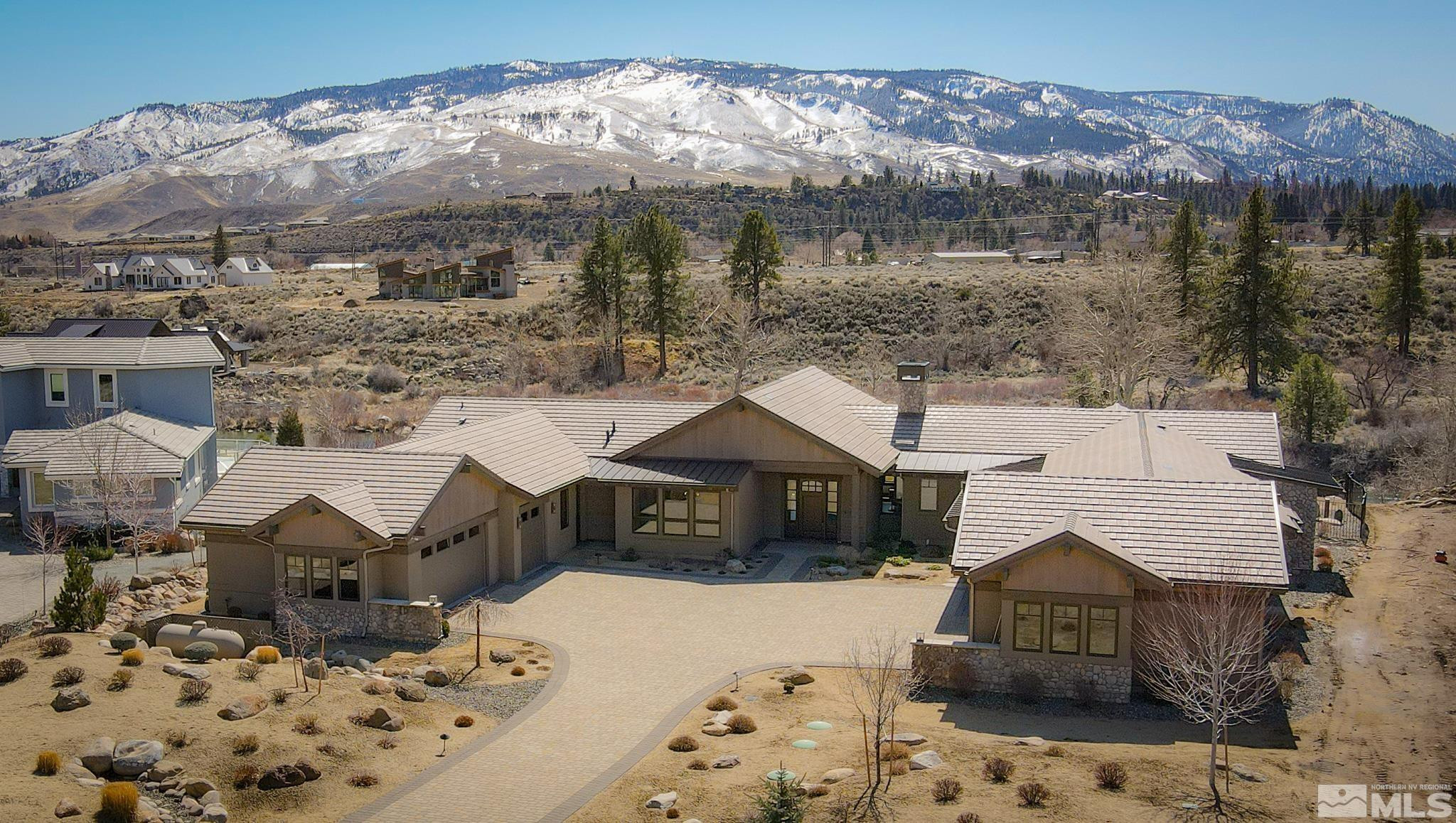 46 Silver Lynx Way