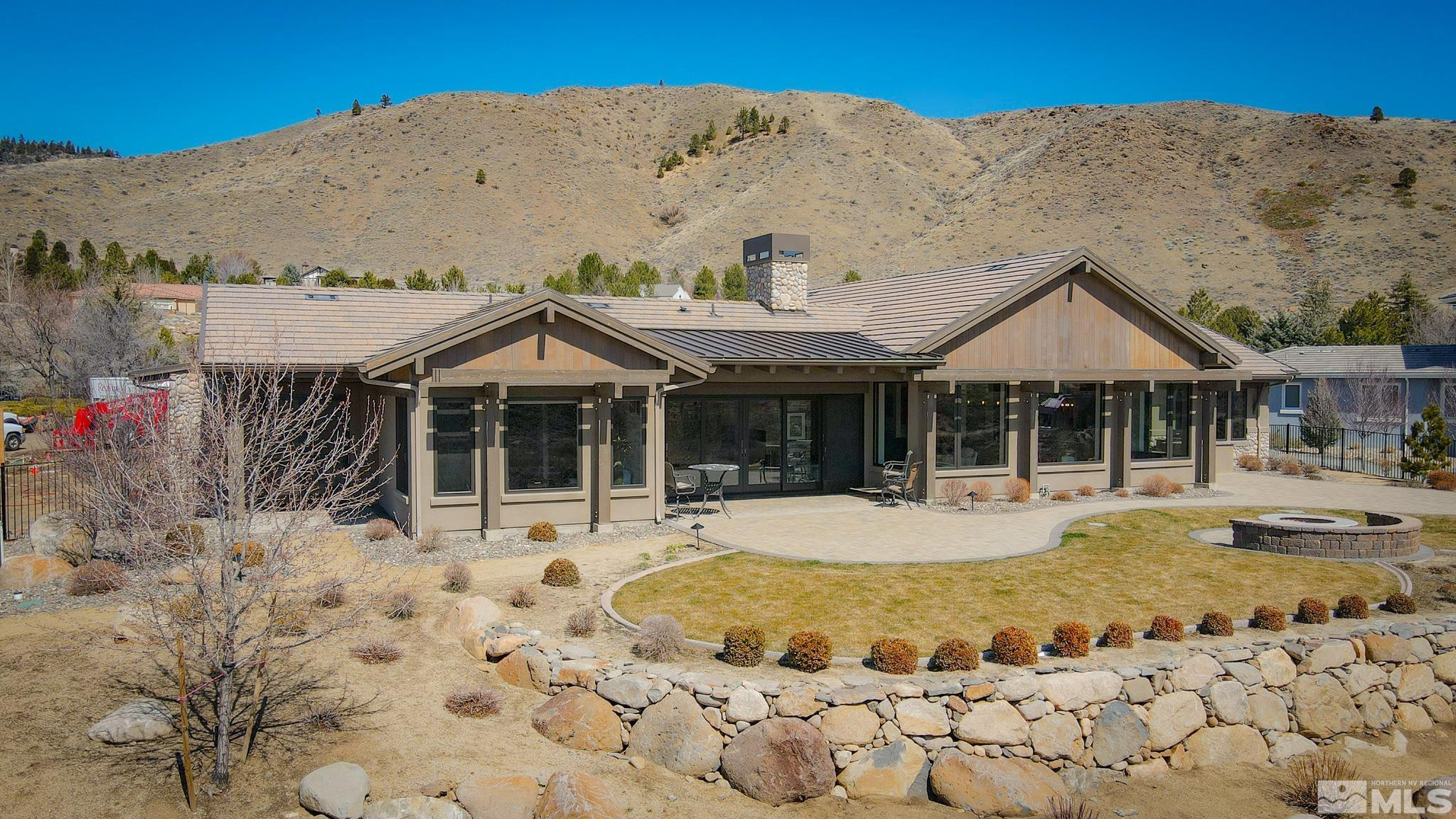 46 Silver Lynx Way
