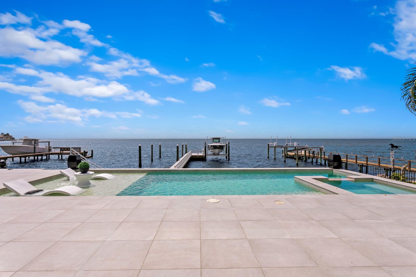 4611 BAYSHORE BLVD NE