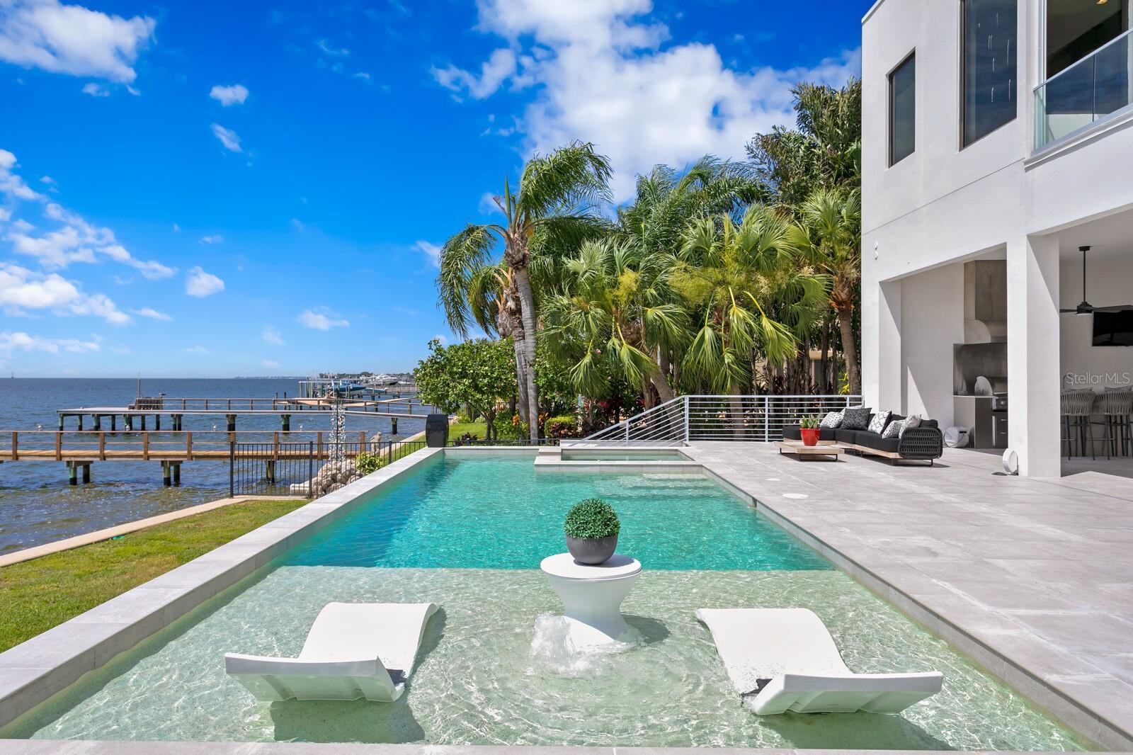 4611 BAYSHORE BLVD NE