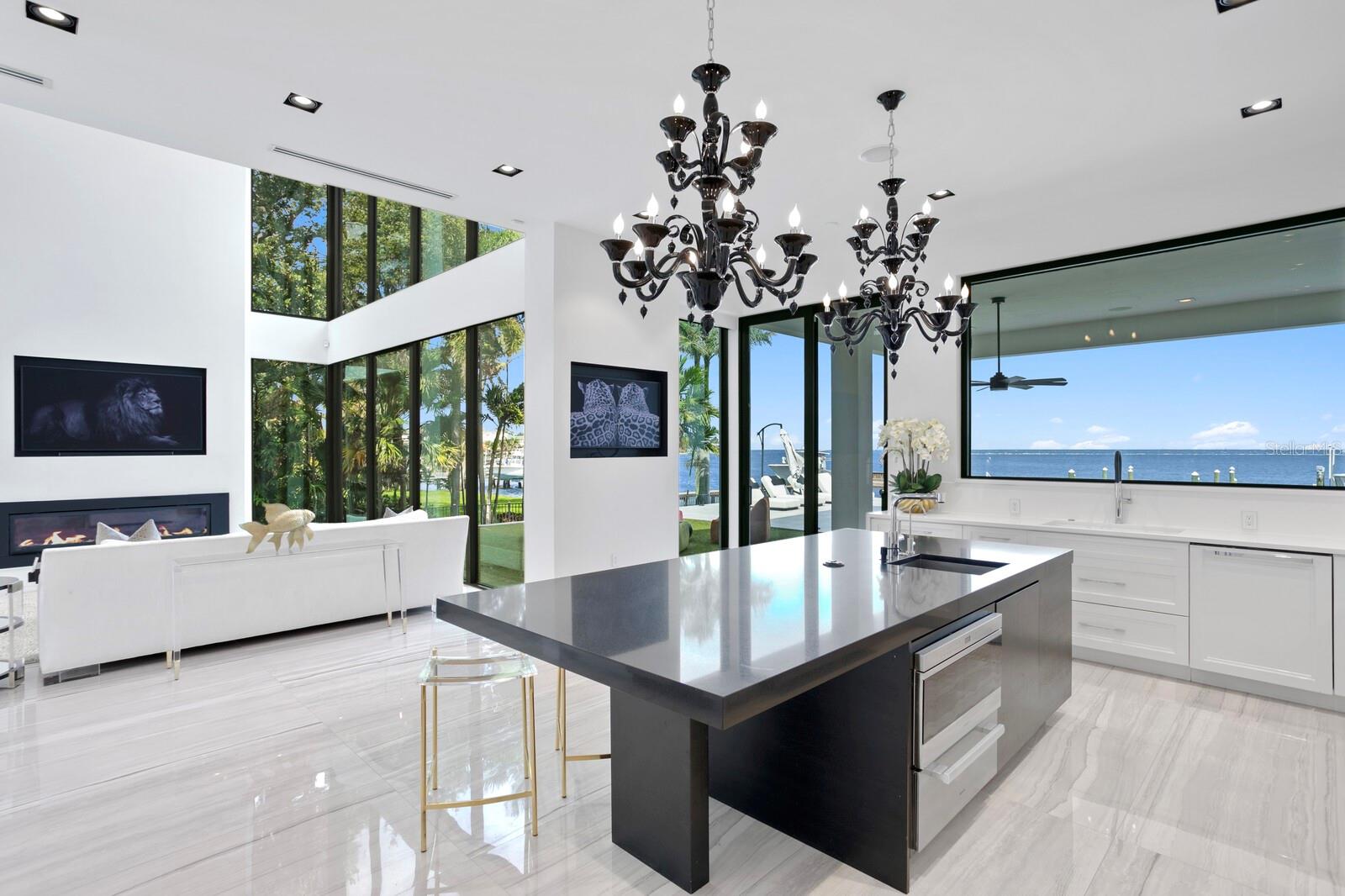 4611 BAYSHORE BLVD NE