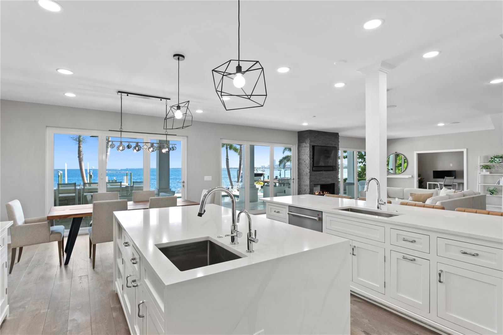 1667 BRIGHTWATERS BLVD NE