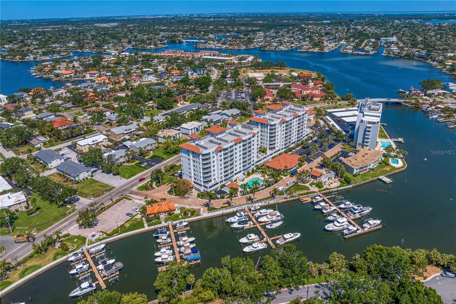 1325 SNELL ISLE BLVD NE #911