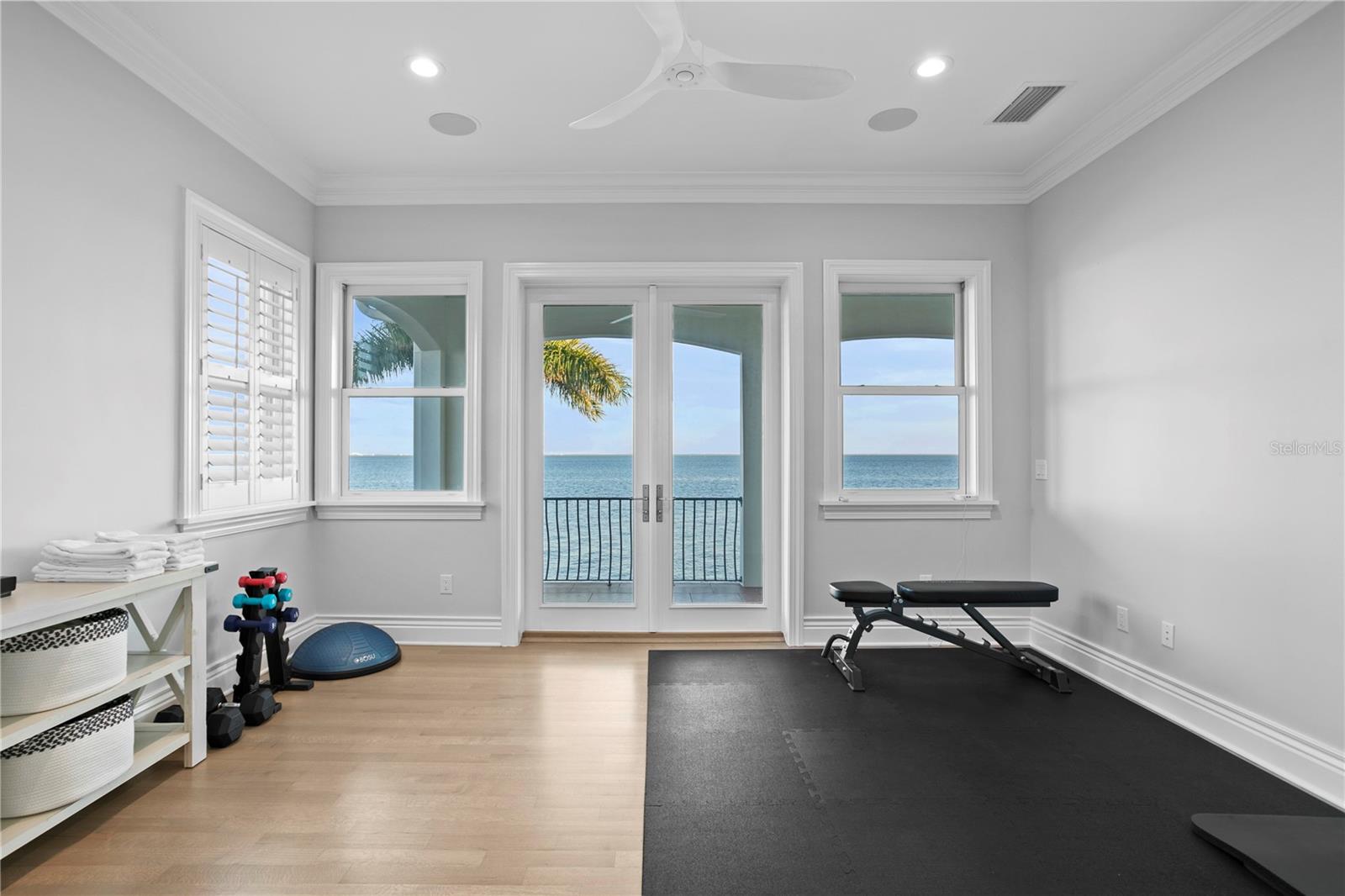 2030 CAROLINA AVE NE