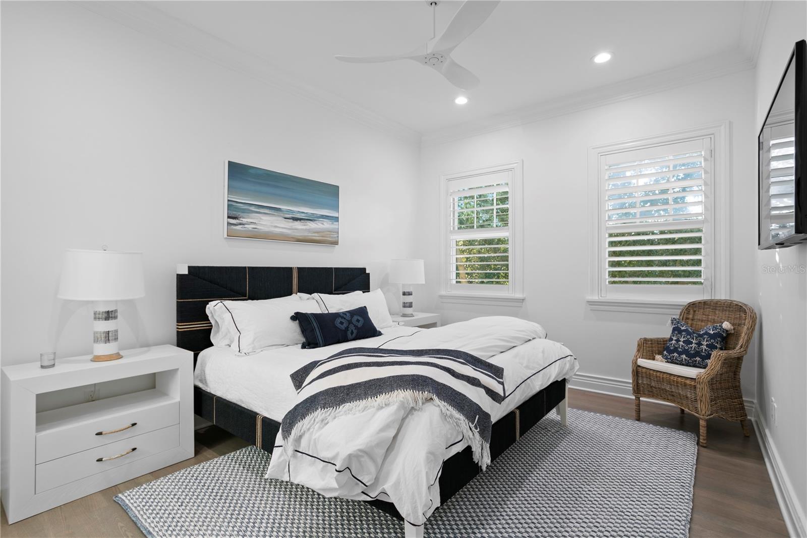 2030 CAROLINA AVE NE