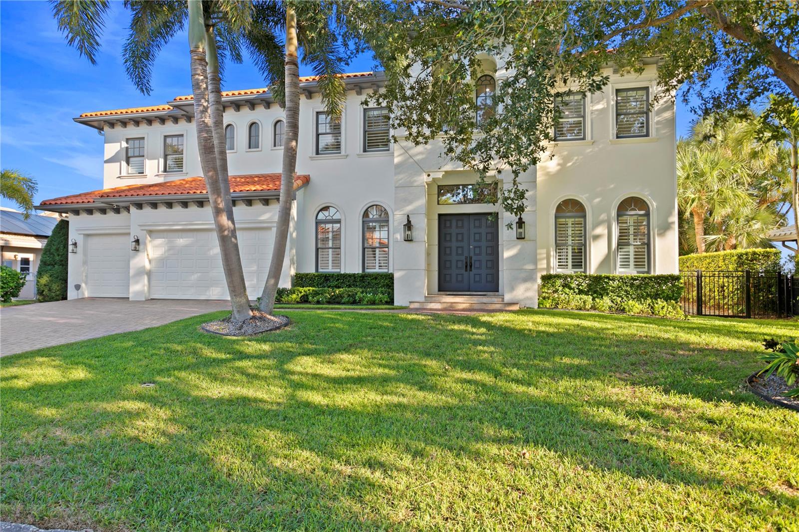 2030 CAROLINA AVE NE