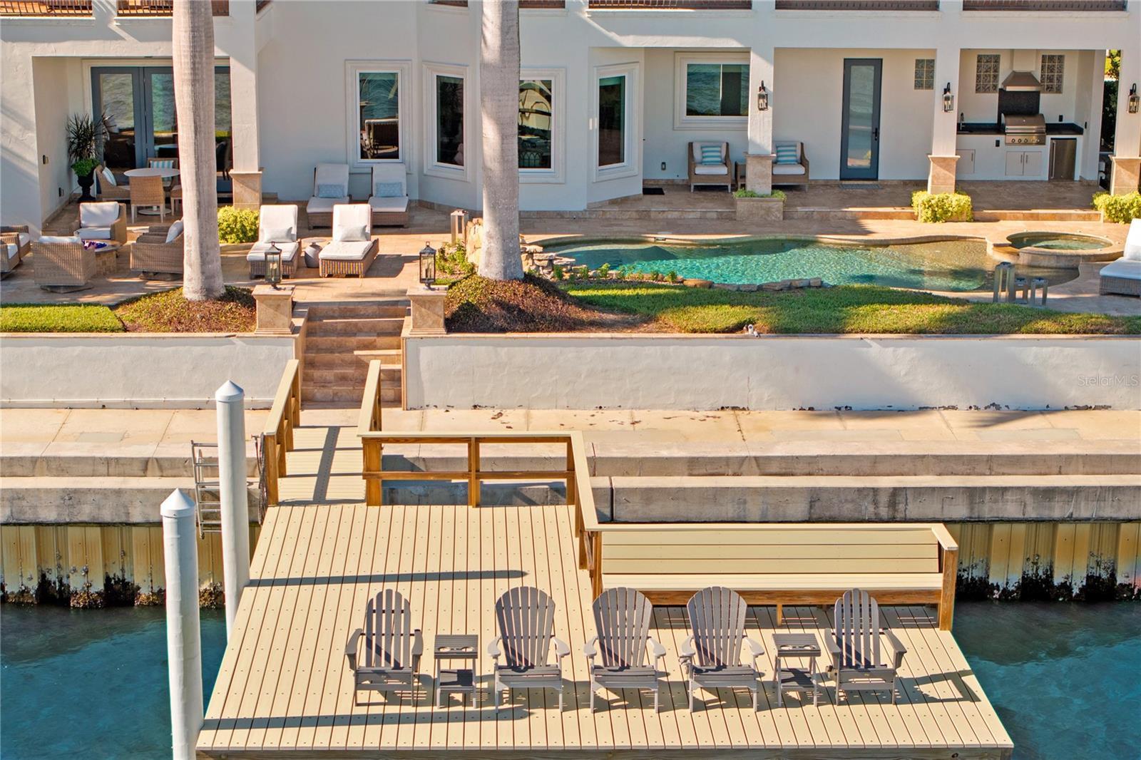 2030 CAROLINA AVE NE