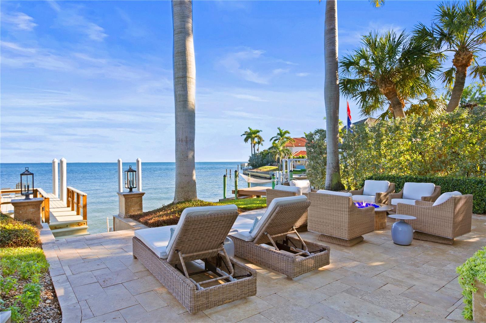 2030 CAROLINA AVE NE