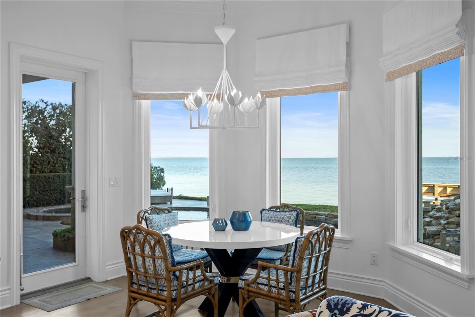 2030 CAROLINA AVE NE