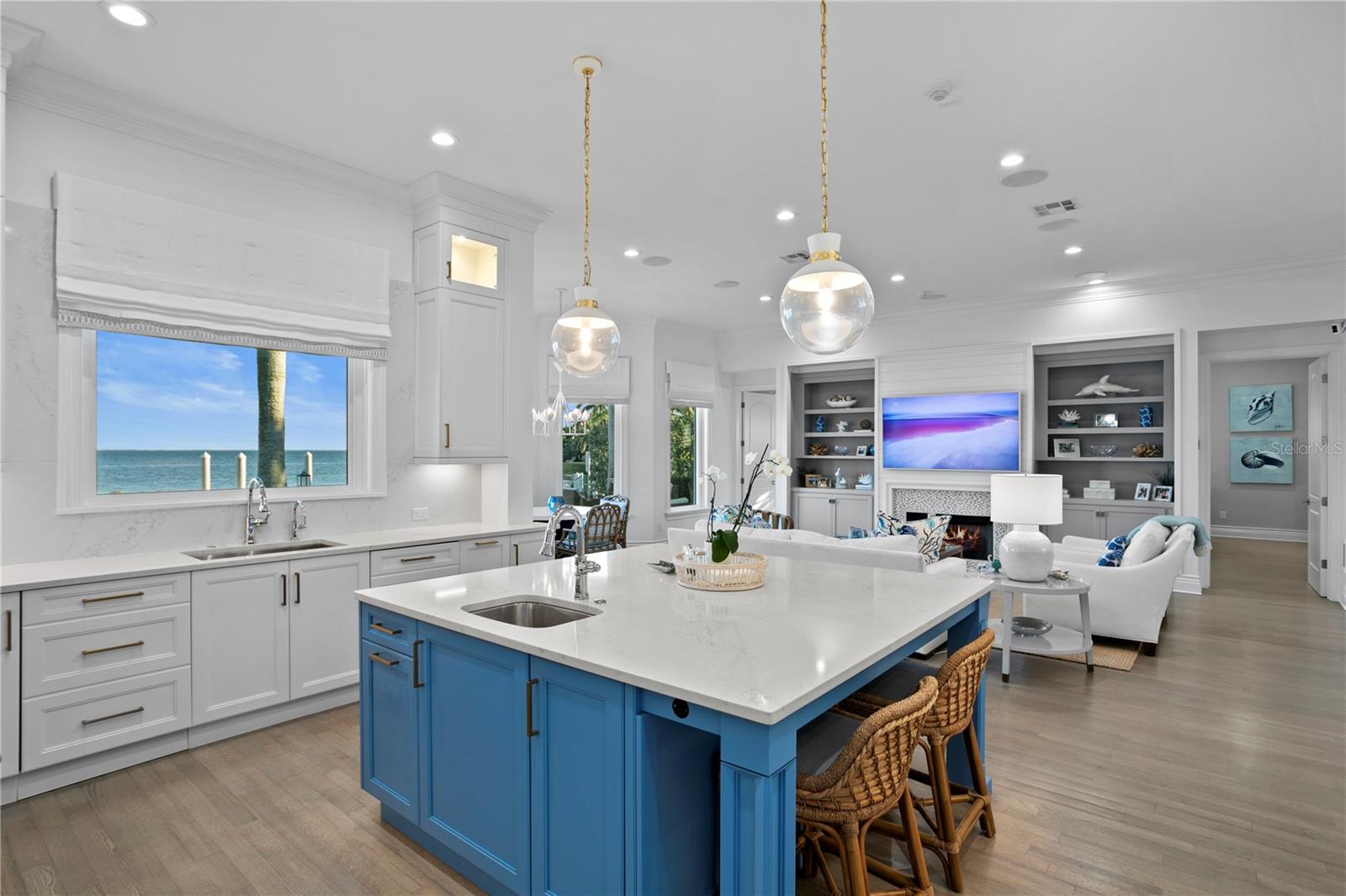 2030 CAROLINA AVE NE