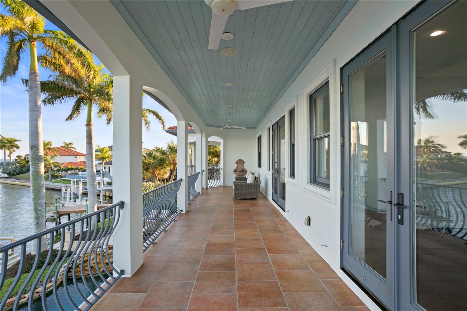 2030 CAROLINA AVE NE