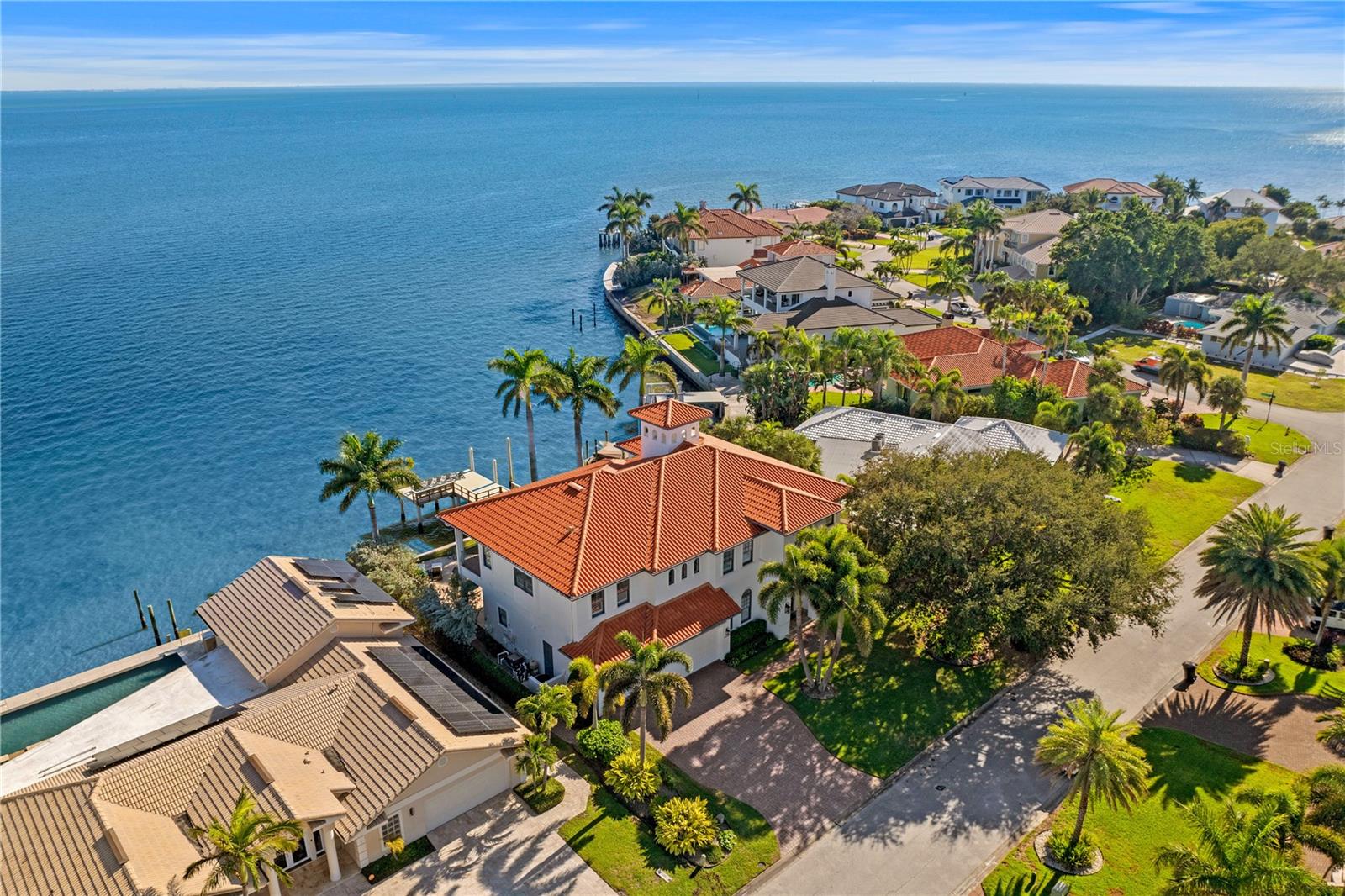 2030 CAROLINA AVE NE