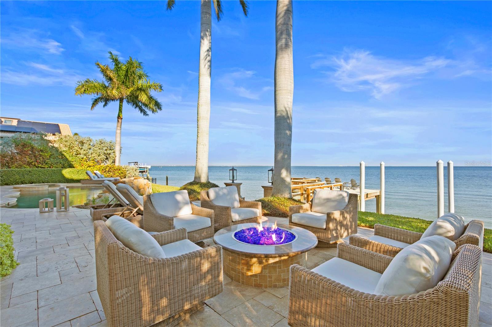 2030 CAROLINA AVE NE