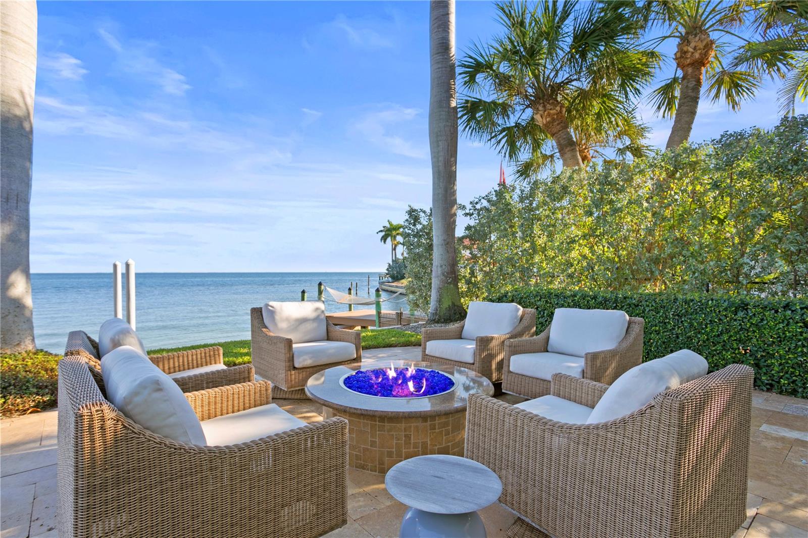 2030 CAROLINA AVE NE