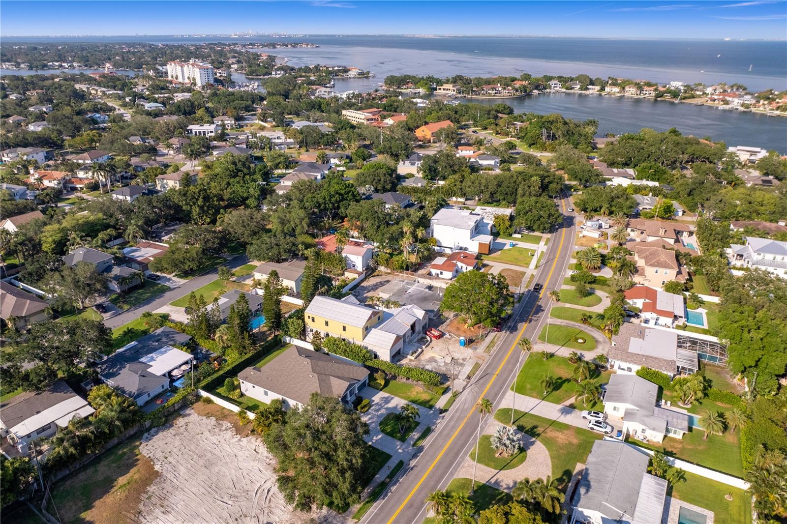 1036 SNELL ISLE BLVD NE