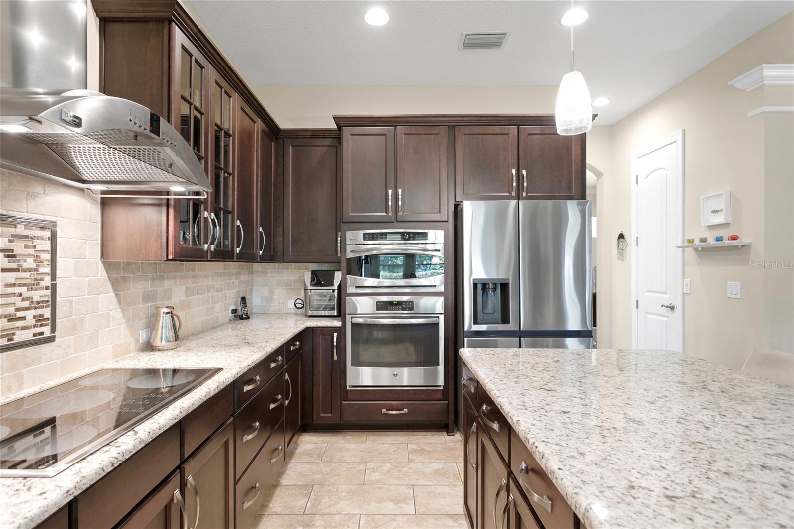 1036 SNELL ISLE BLVD NE