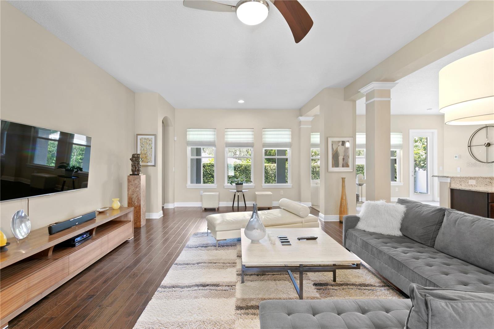 1036 SNELL ISLE BLVD NE