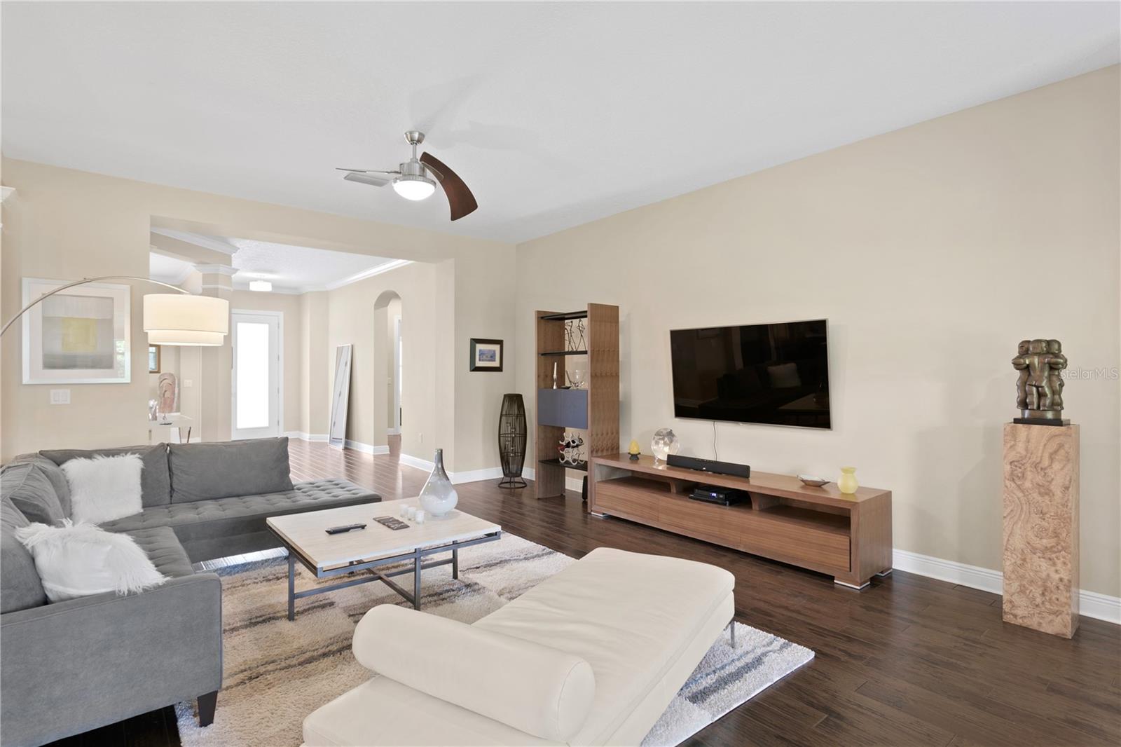 1036 SNELL ISLE BLVD NE