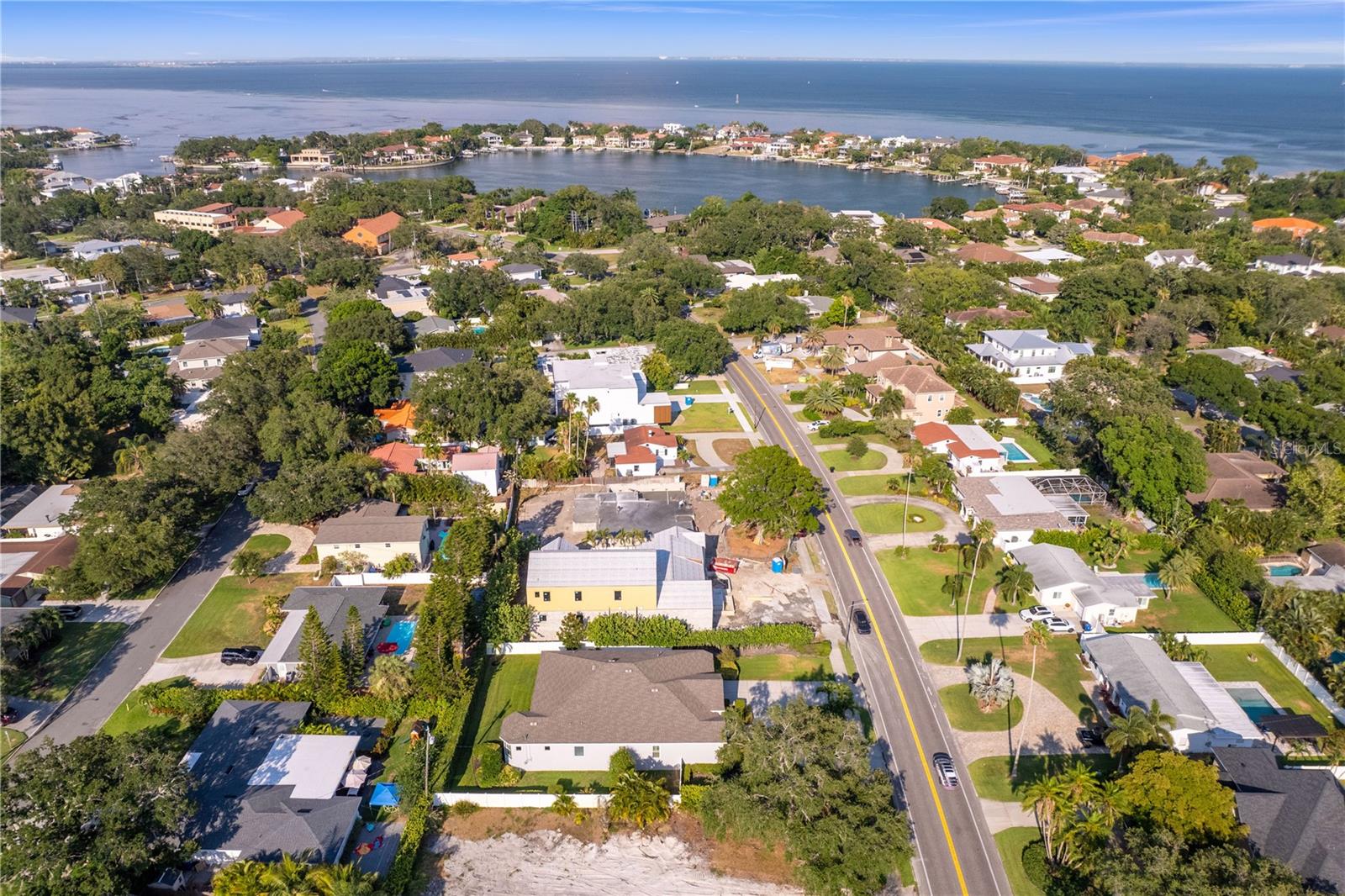 1036 SNELL ISLE BLVD NE