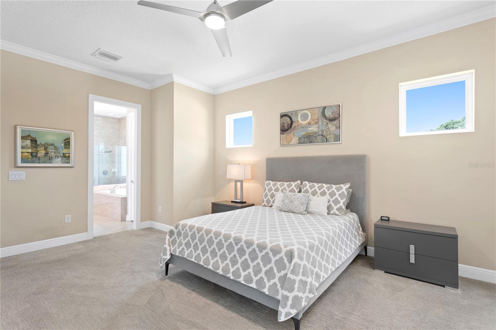 1036 SNELL ISLE BLVD NE