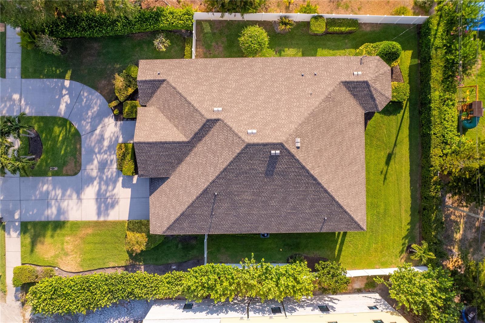 1036 SNELL ISLE BLVD NE