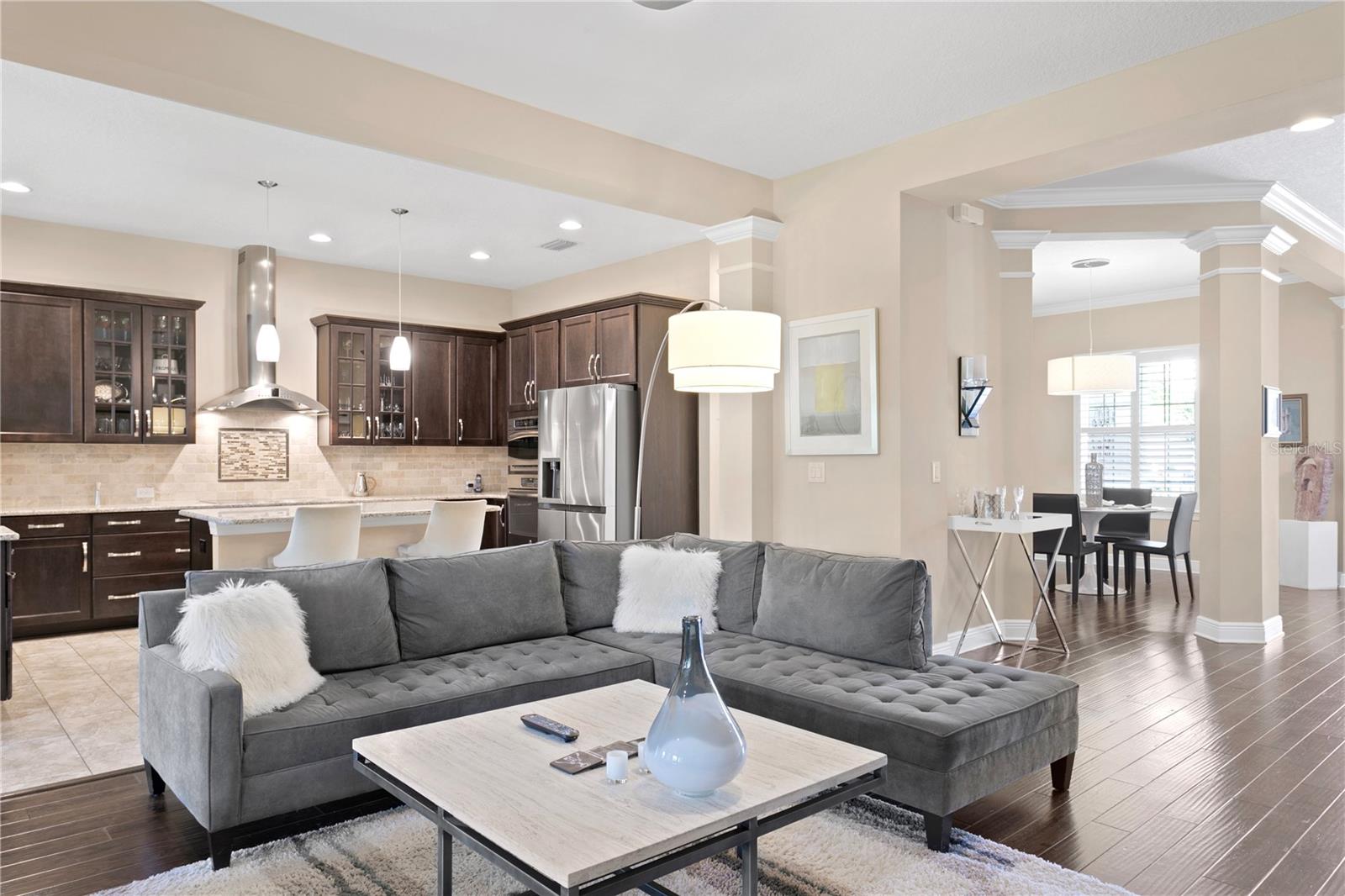 1036 SNELL ISLE BLVD NE