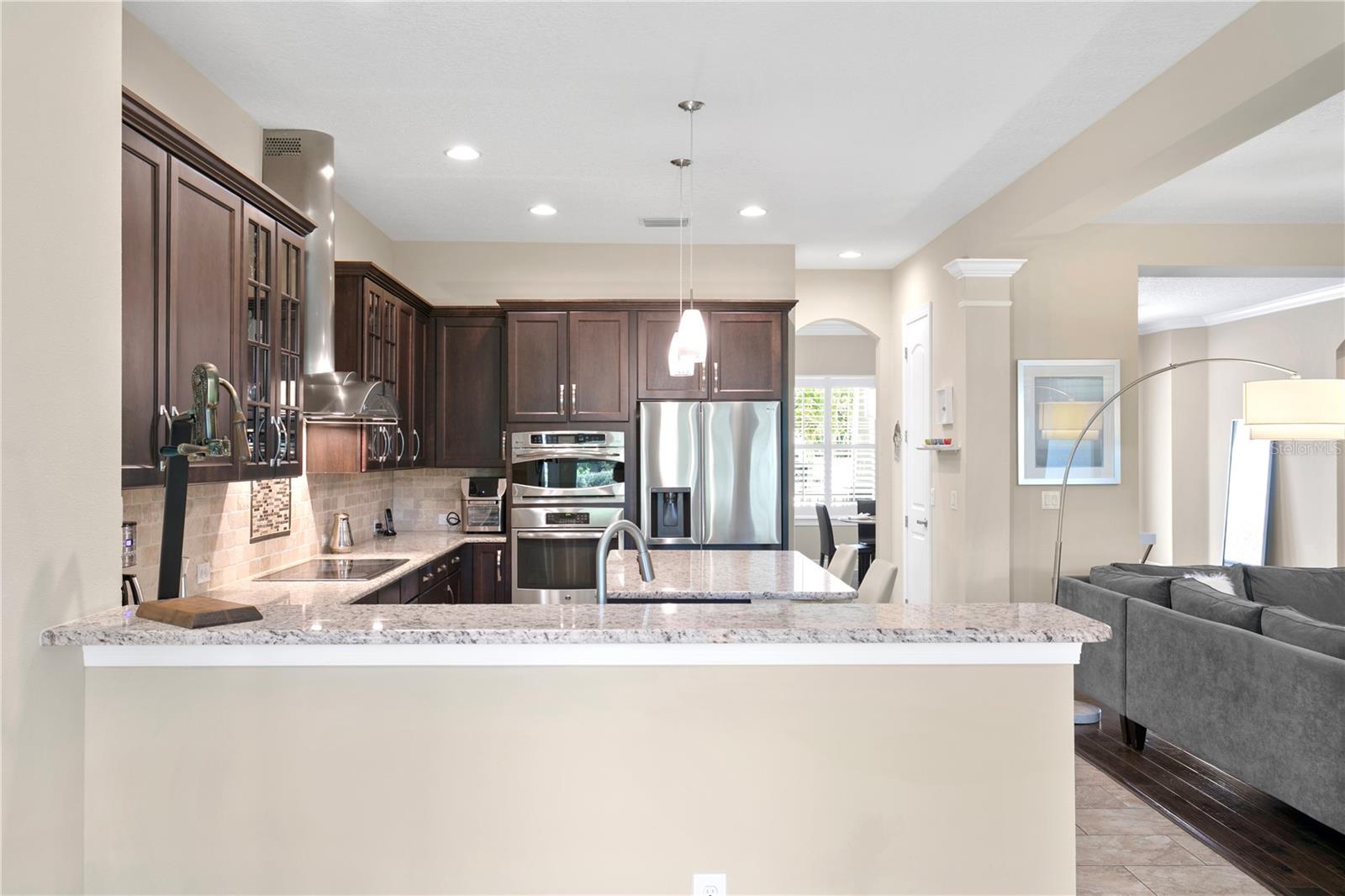 1036 SNELL ISLE BLVD NE