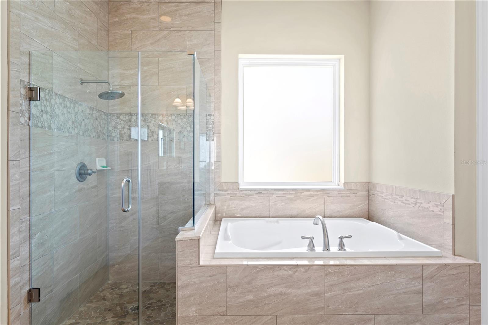 1036 SNELL ISLE BLVD NE