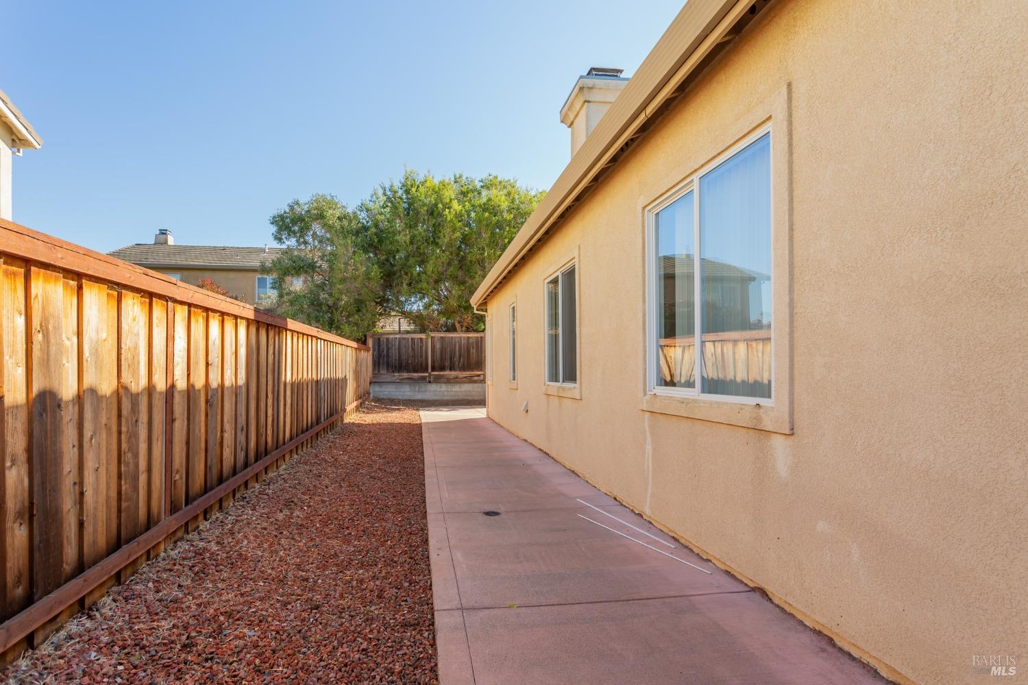 236 Wetlands Edge Rd