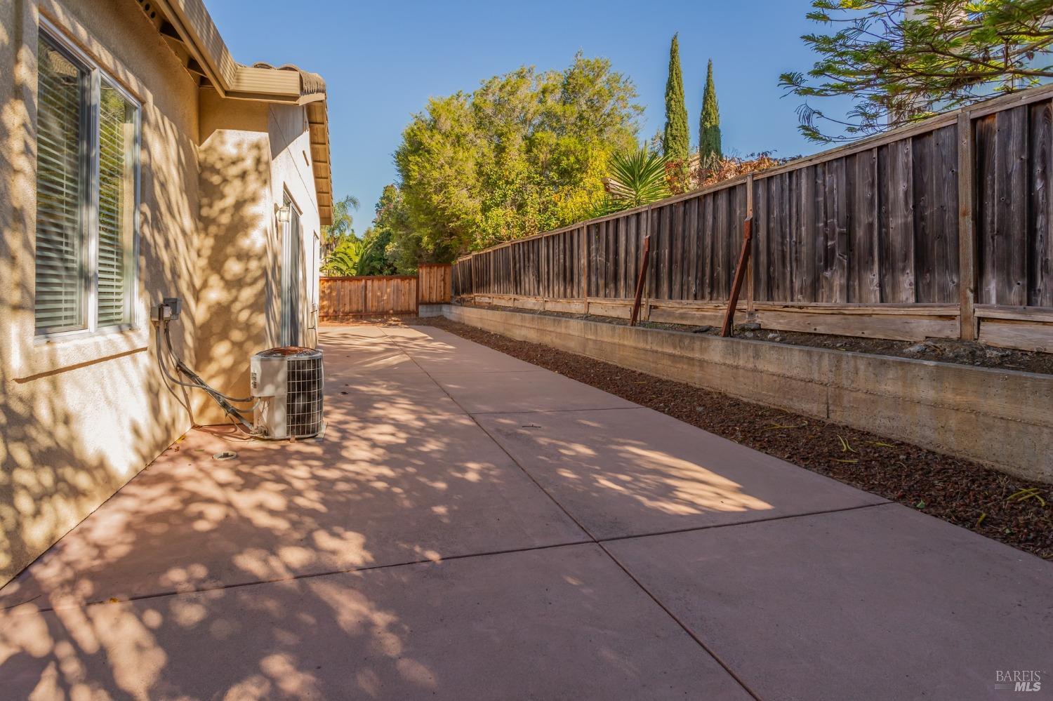 236 Wetlands Edge Rd