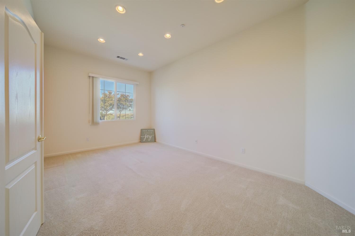 236 Wetlands Edge Rd