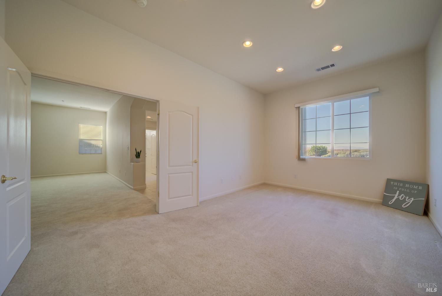 236 Wetlands Edge Rd