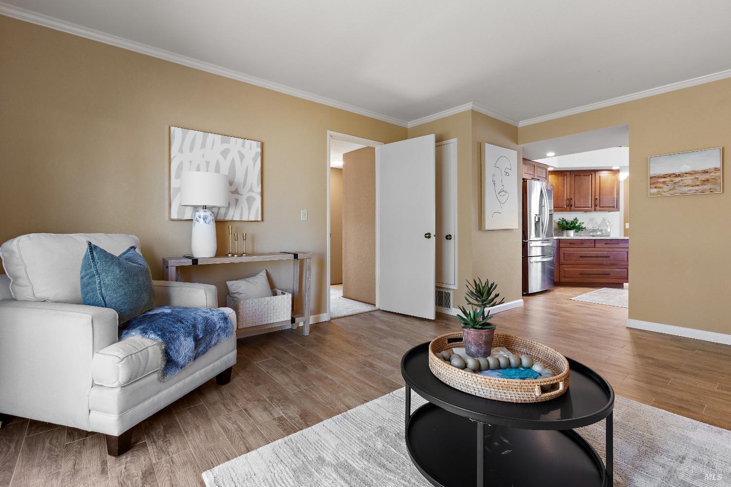 586 Morning Glory Dr