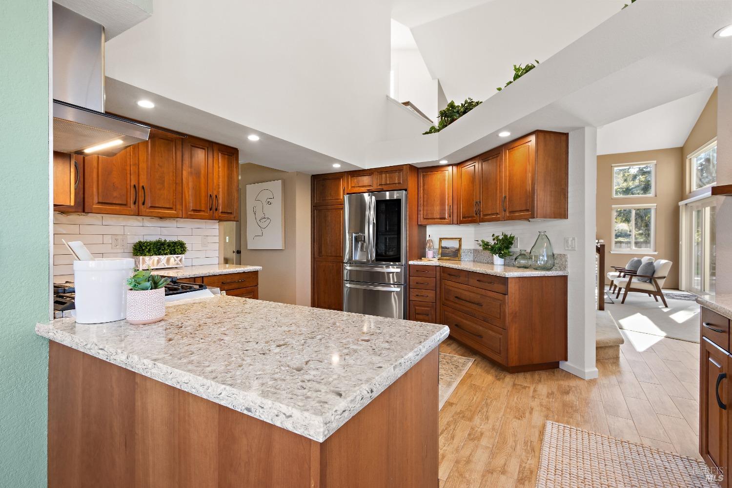 586 Morning Glory Dr