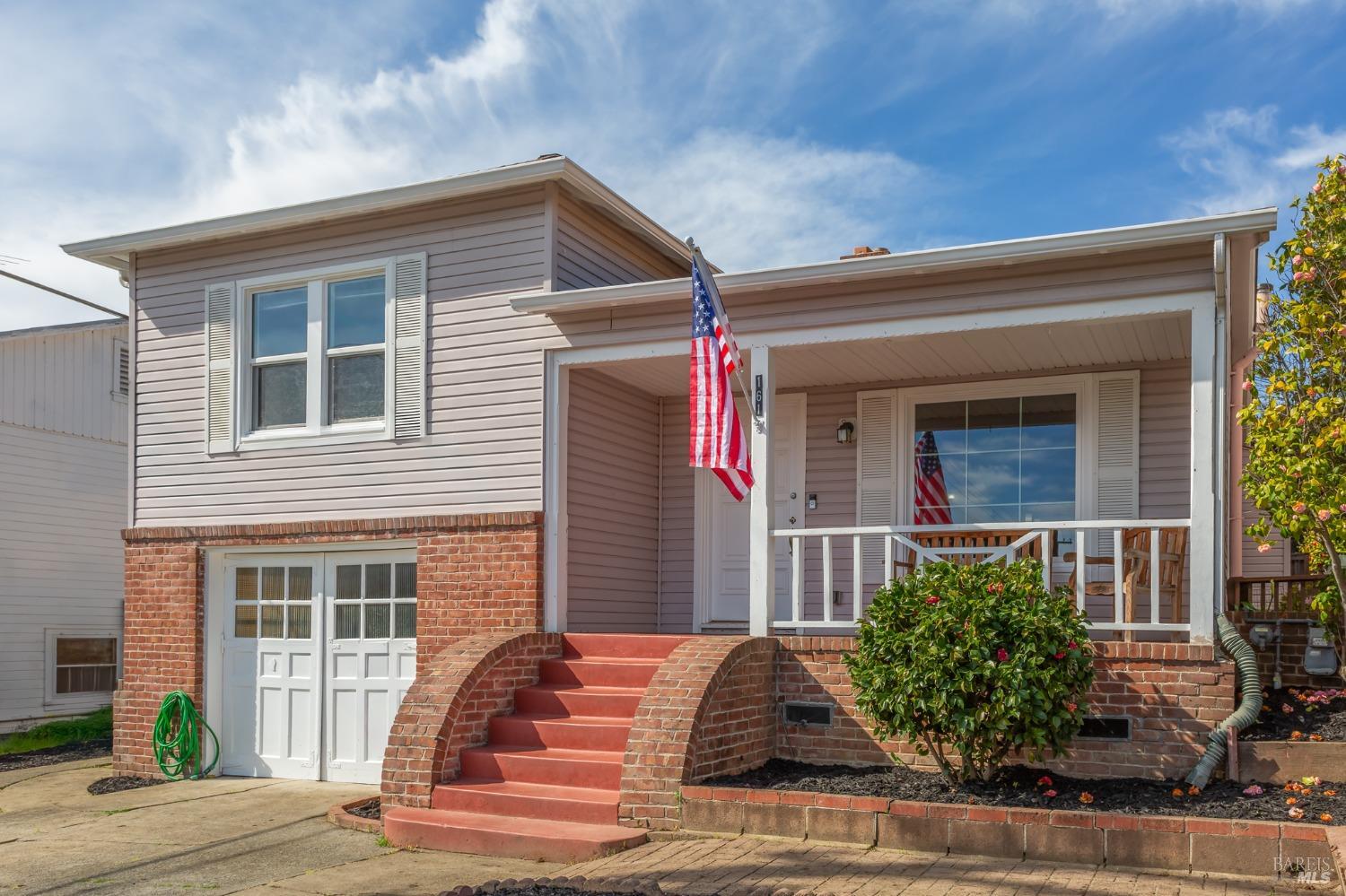 161 Edgemont Ave