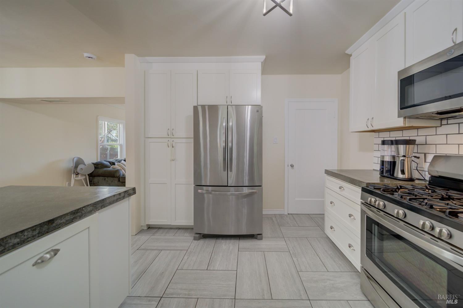 161 Edgemont Ave