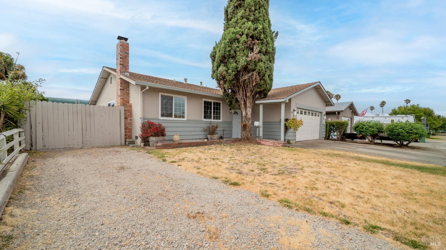712 Capra Dr