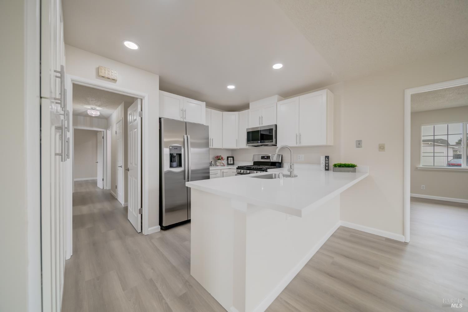 712 Capra Dr