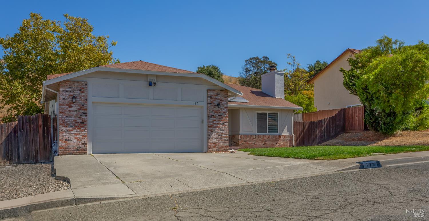 172 Smokey Hills Dr