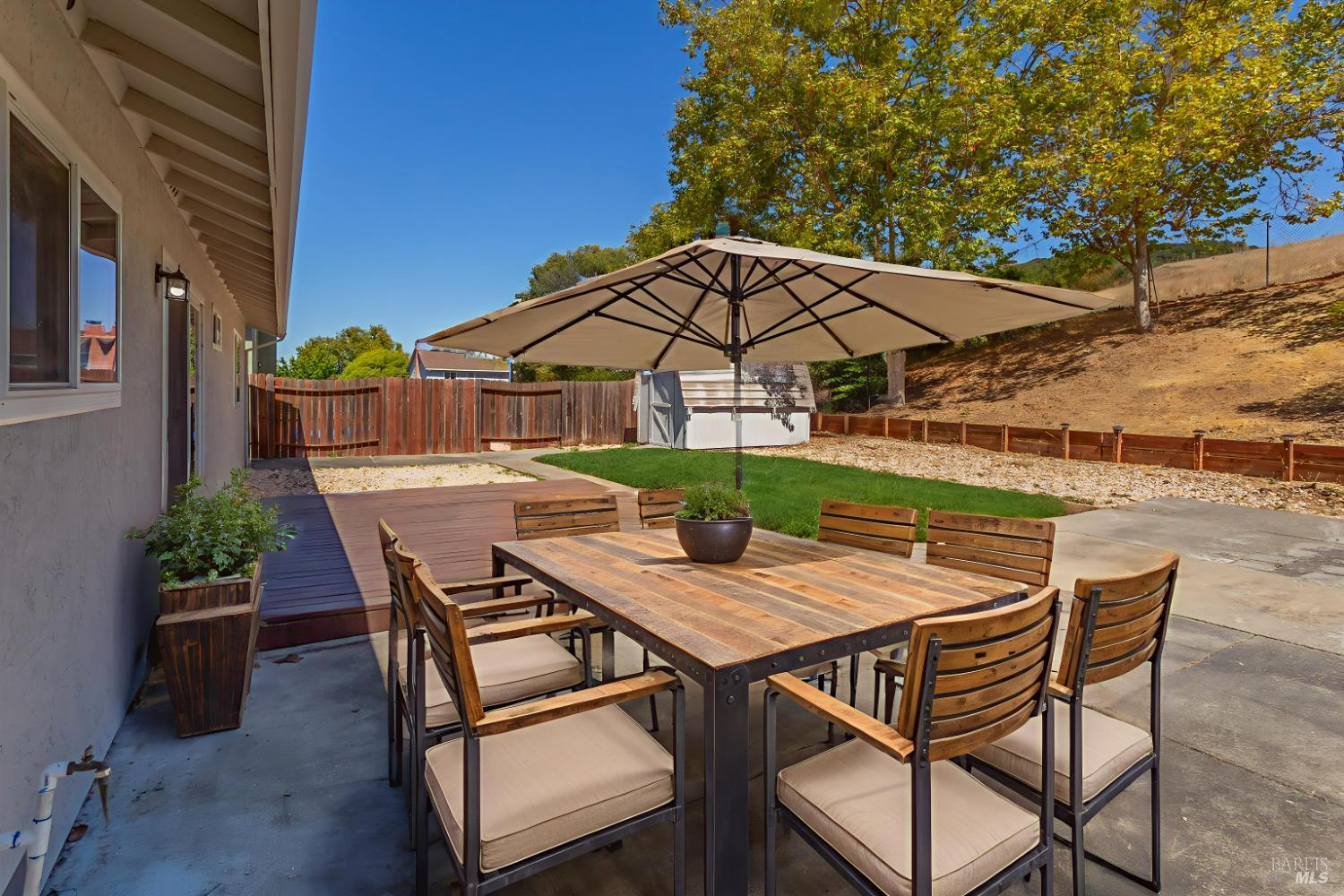 172 Smokey Hills Dr