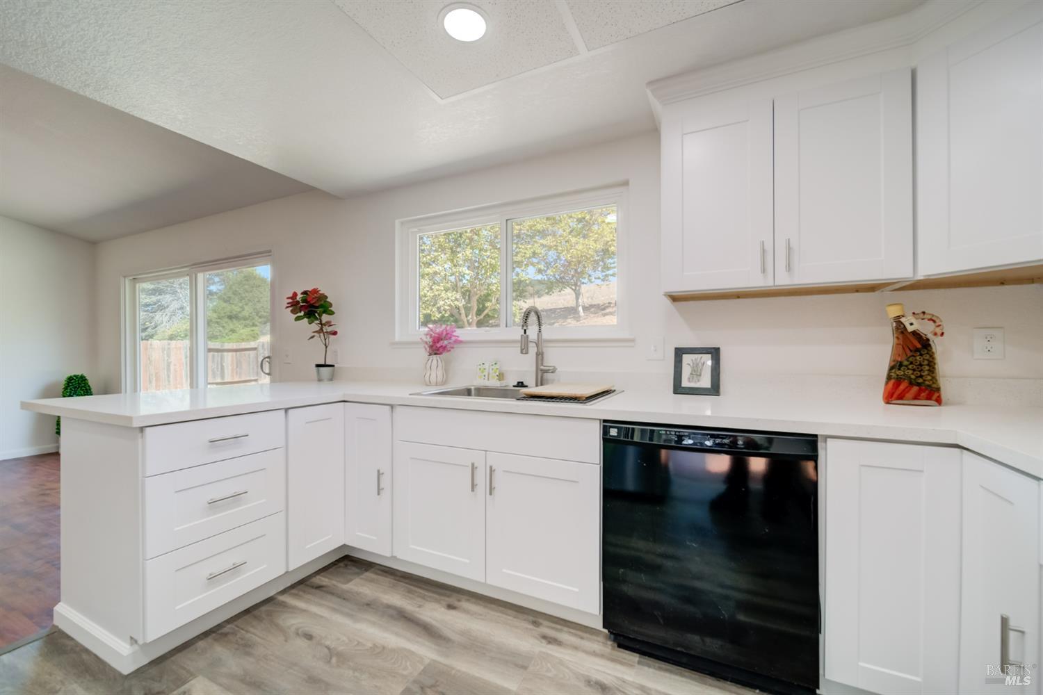 172 Smokey Hills Dr