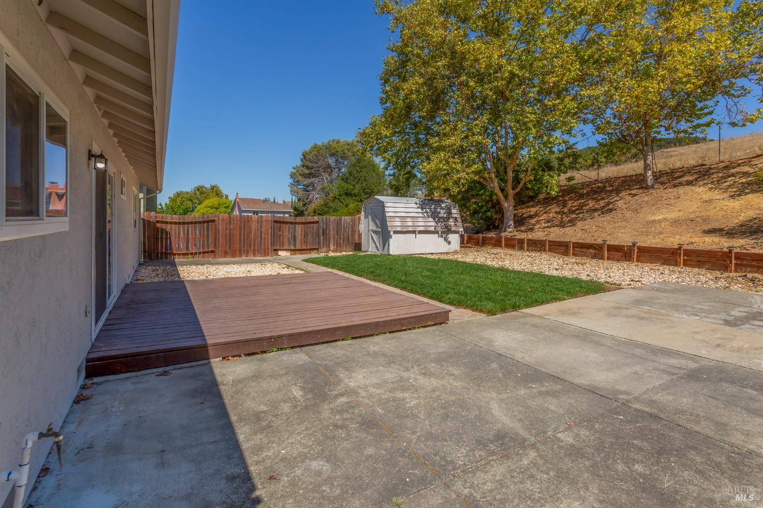 172 Smokey Hills Dr