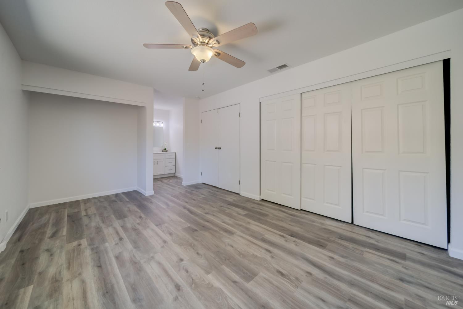 172 Smokey Hills Dr