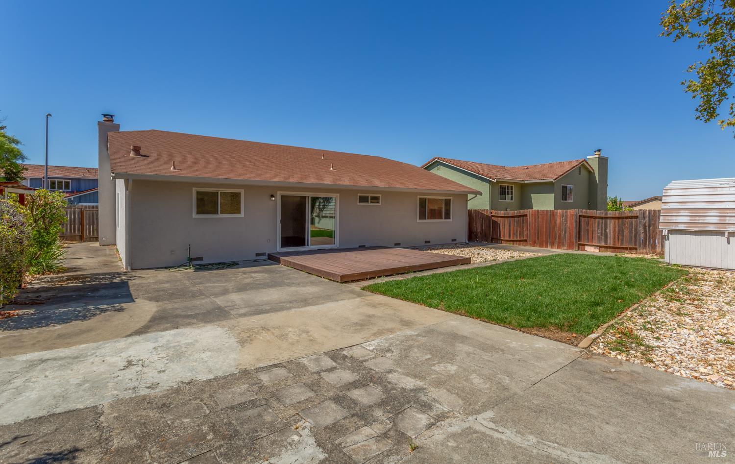 172 Smokey Hills Dr