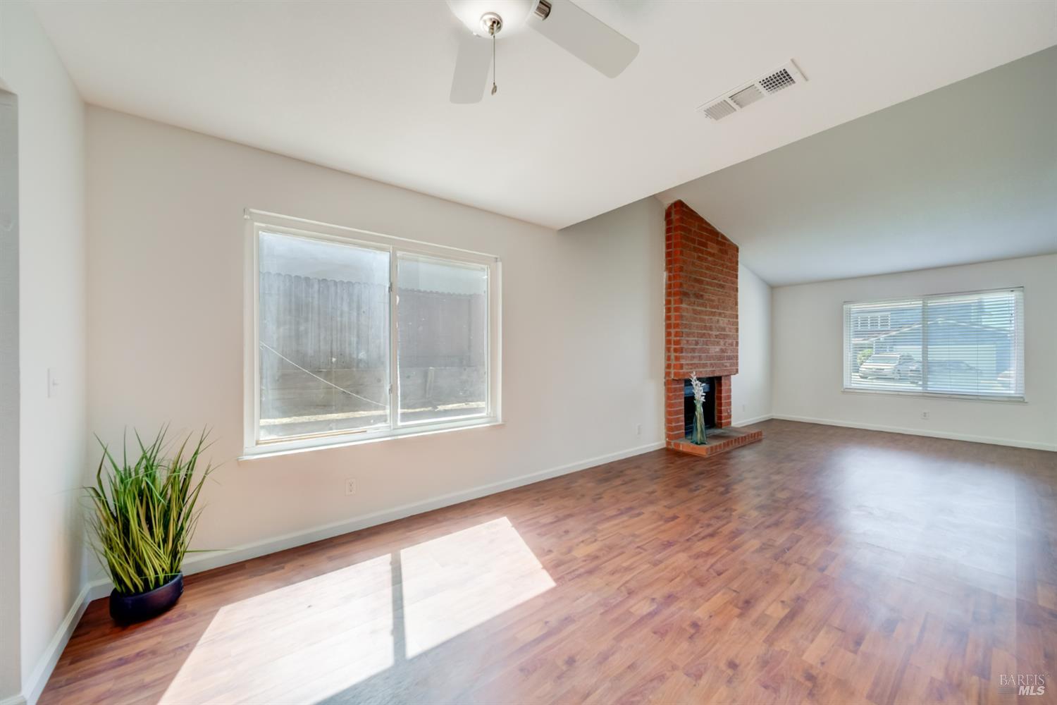 172 Smokey Hills Dr